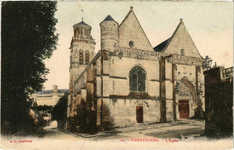 Carte postale ancienne Pierrefonds - L'Eglise à Pierrefonds