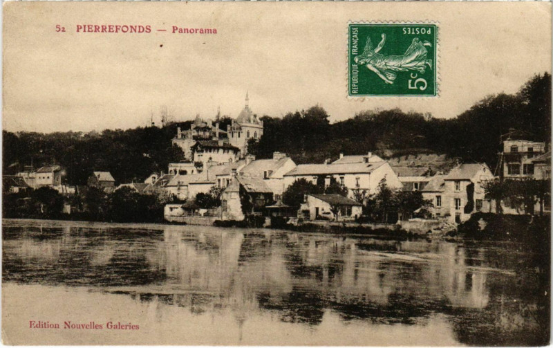 Carte postale ancienne Pierrefonds - Panorama à Pierrefonds
