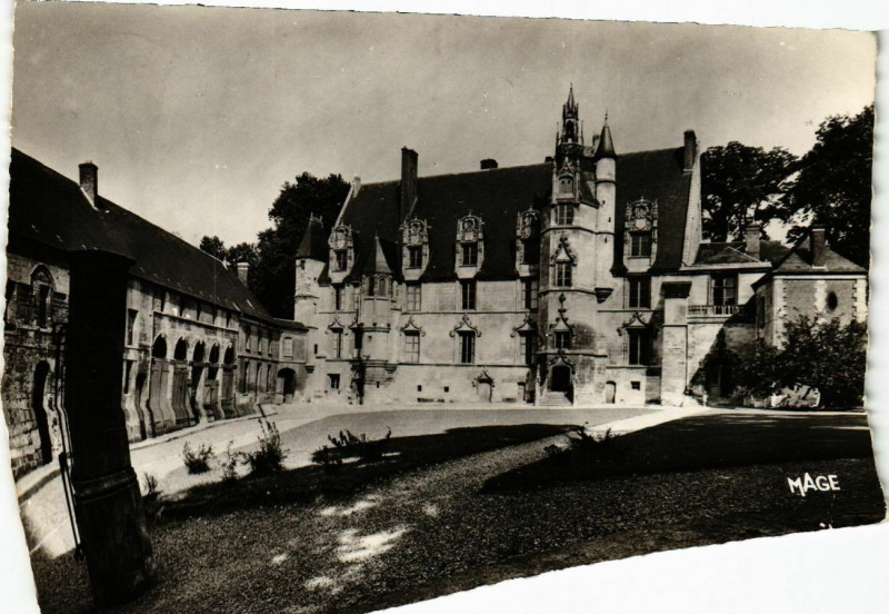Carte postale ancienne Beauvais - Le Palais de Justice à Beauvais
