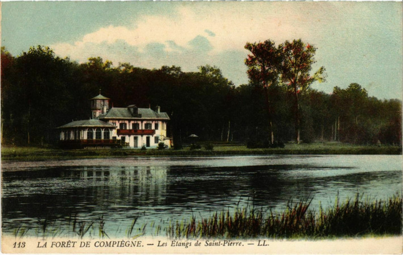 Carte postale ancienne Compiegne - La Foret de Compiegne - Les Etangs de Saint-Pierre à Compiègne
