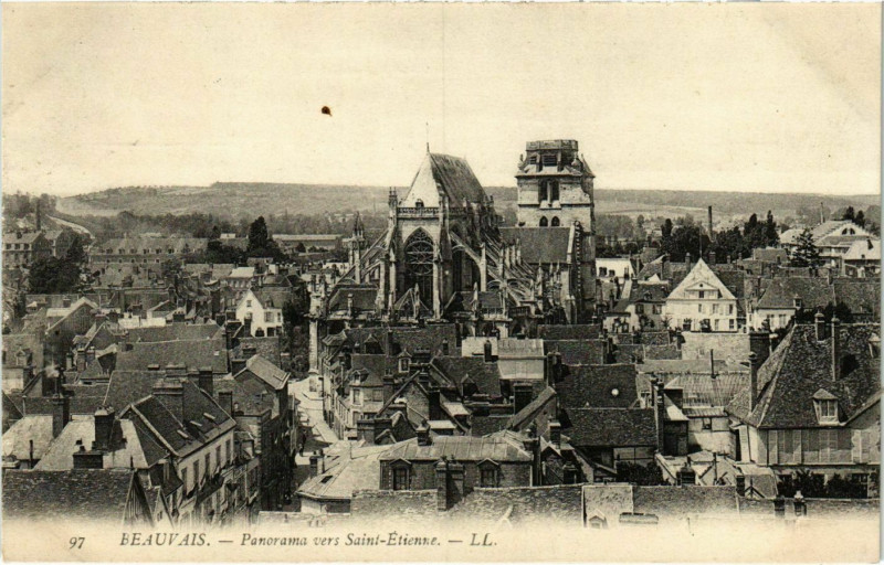 Carte postale ancienne Beauvais - Panorama vers Saint-Etienne à Beauvais