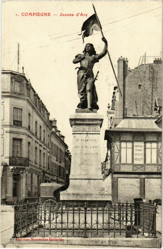 Carte postale ancienne Compiegne - Jeanne d'Arc à Compiègne