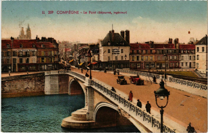 Carte postale ancienne Compiegne - Le Pont à Compiègne