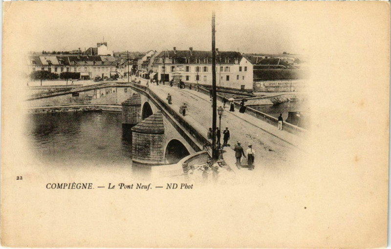 Carte postale ancienne Compiegne - Le Pont Neuf à Compiègne