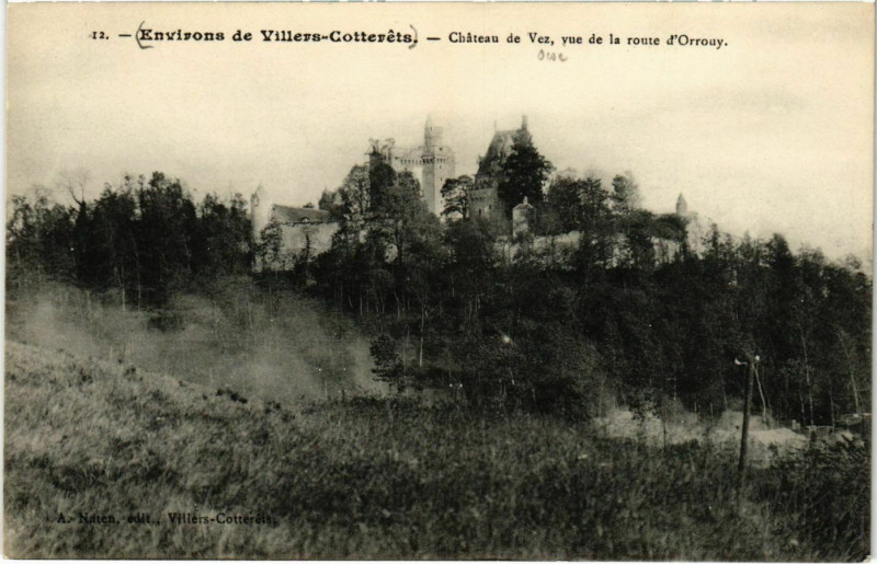 Carte postale ancienne Chateau de Vez France à Vez