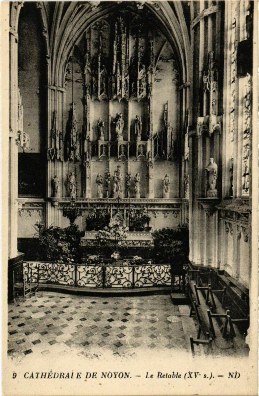 Carte postale ancienne Noyon- La Cathedrale , Le Retable France à Noyon