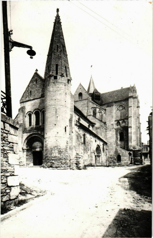 Carte postale ancienne Bury- Eglise France à Bury