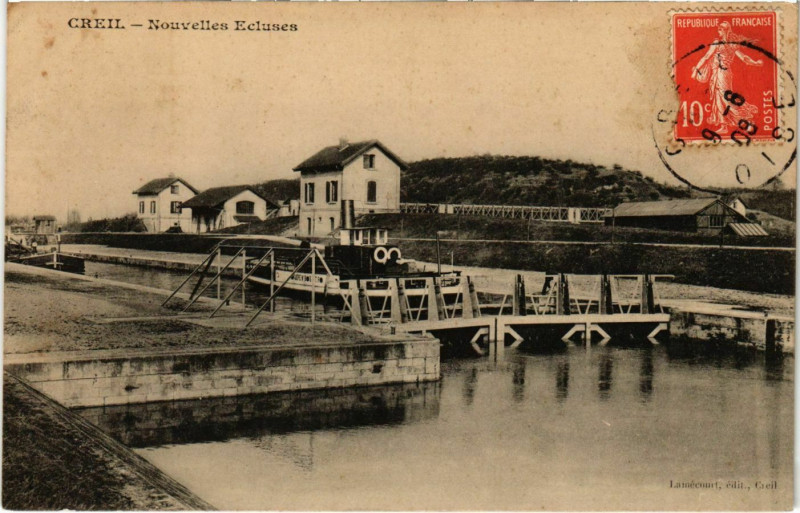Carte postale ancienne Creil- Nouvelles Ecluses France à Creil
