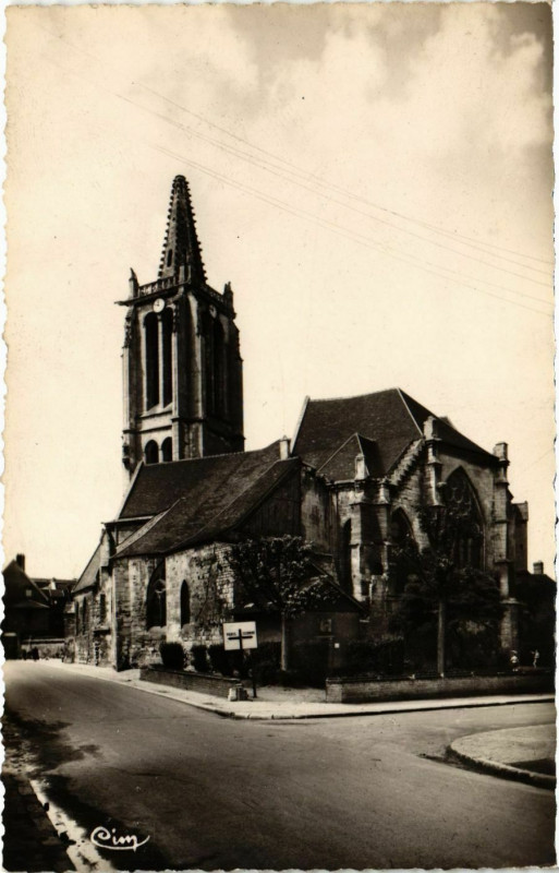 Carte postale ancienne Creil- Eglise Saint Medard France à Creil