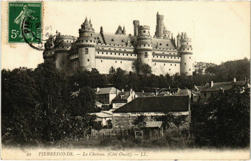 Carte postale ancienne Pierrefonds- Le Chateau France à Pierrefonds