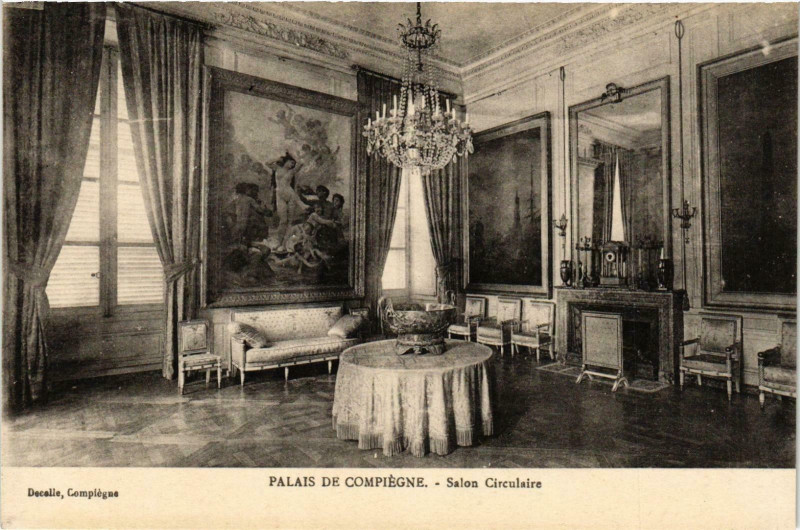 Carte postale ancienne Compiegne- Le Palais, Salon Circulaire France à Compiègne
