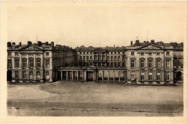 Carte postale ancienne Compiegne- Le Chateau France à Compiègne