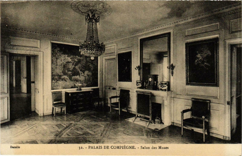Carte postale ancienne Compiegne- Le Palais, Salon des Muses France à Compiègne
