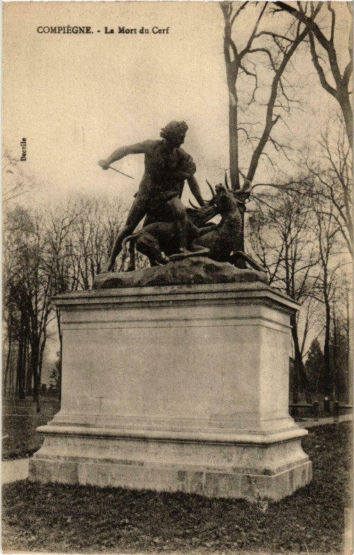 Carte postale ancienne Compiegne- La Mort du Cerf France à Compiègne