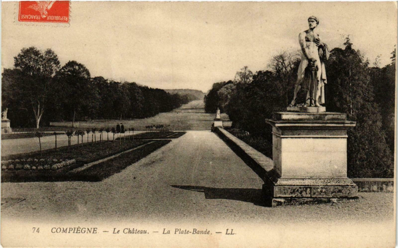 Carte postale ancienne Compiegne- Le Chateau, La Plate Bande France à Compiègne
