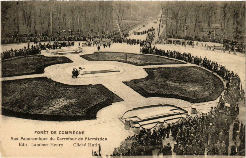 Carte postale ancienne Compiegne- La Foret, vue panoramique France à Compiègne