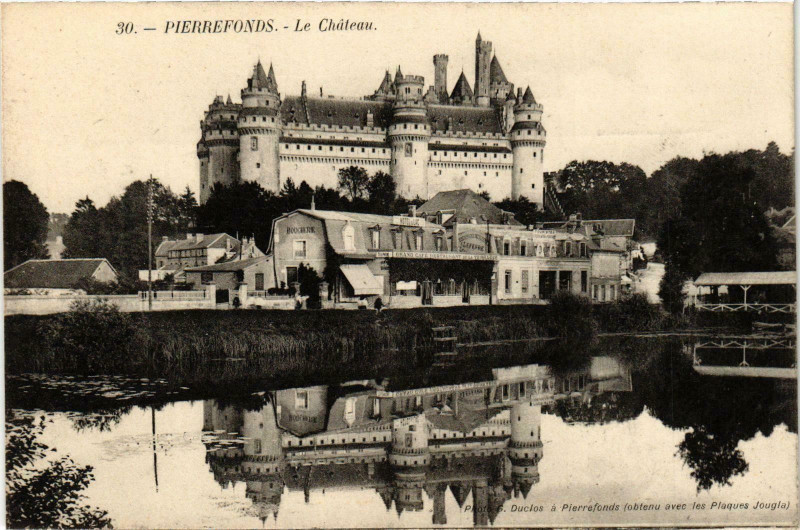 Carte postale ancienne Compiegne- Le Chateau France à Compiègne