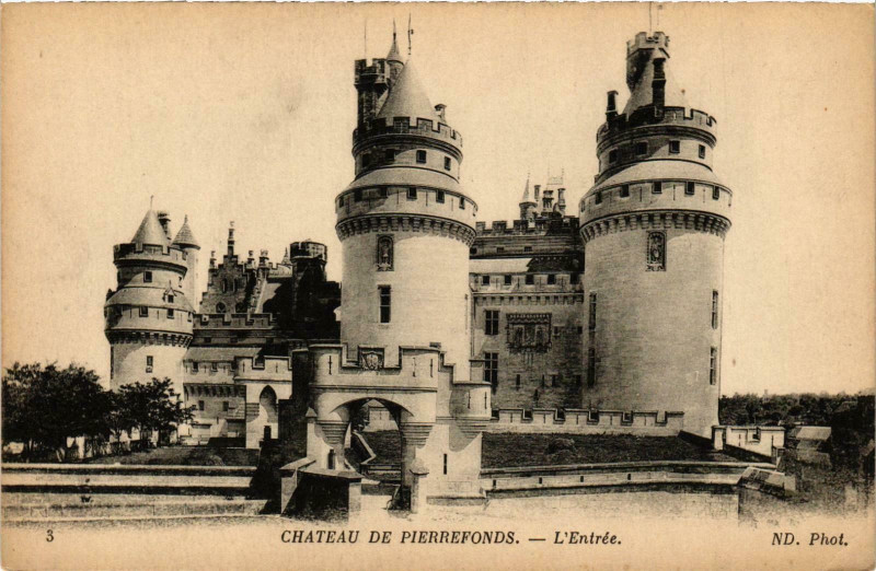 Carte postale ancienne Compiegne- Le Chateau, entree France à Compiègne