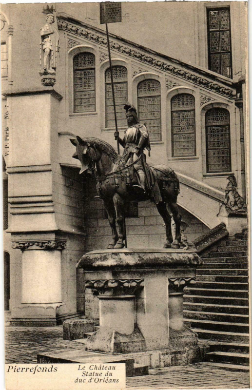 Carte postale ancienne Compiegne- Le Chateau, Statue du duc d'Orleans France à Compiègne