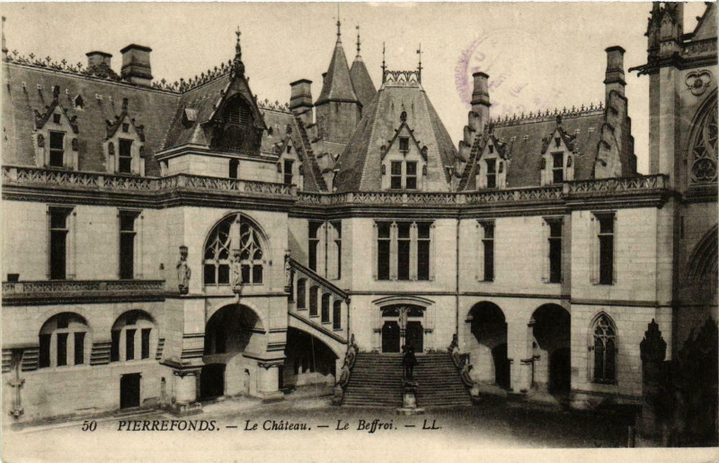 Carte postale ancienne Compiegne- Le Chateau, Le Beffroi France à Compiègne