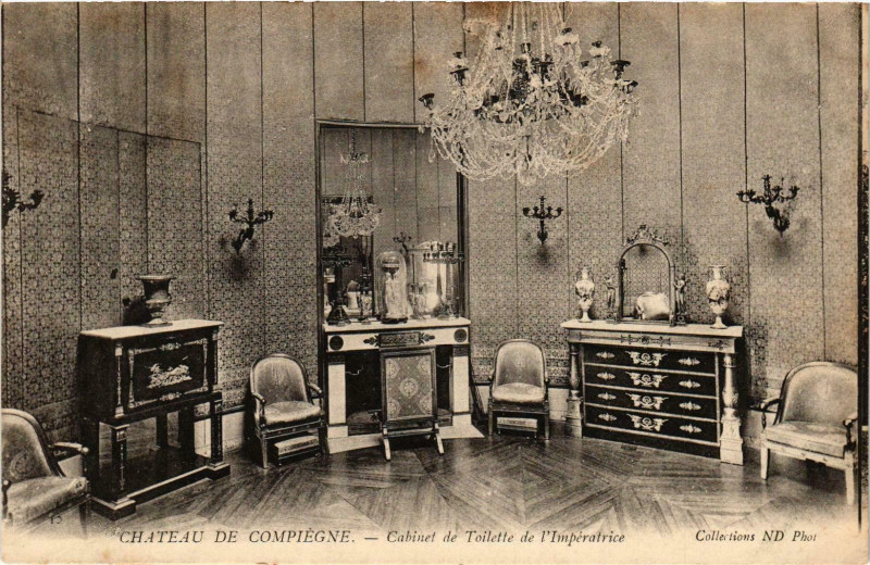 Carte postale ancienne Compiegne- Le Chateau,Cabinet de Toilette de l'Imperatrice France à Compiègne