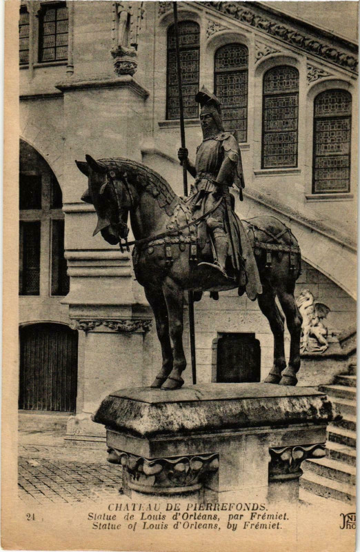 Carte postale ancienne Compiegne- Chateau, Statue de Louis d'Orleans France à Compiègne
