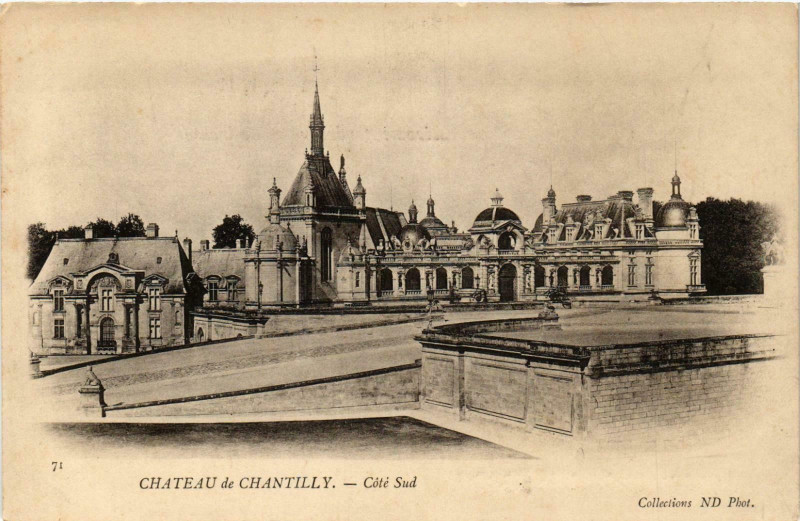 Carte postale ancienne Chantilly- Chateau France à Chantilly