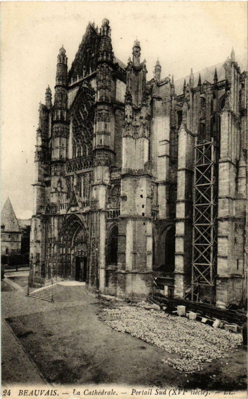 Carte postale ancienne Beauvais- Cathedrale , Portail Sud France à Beauvais