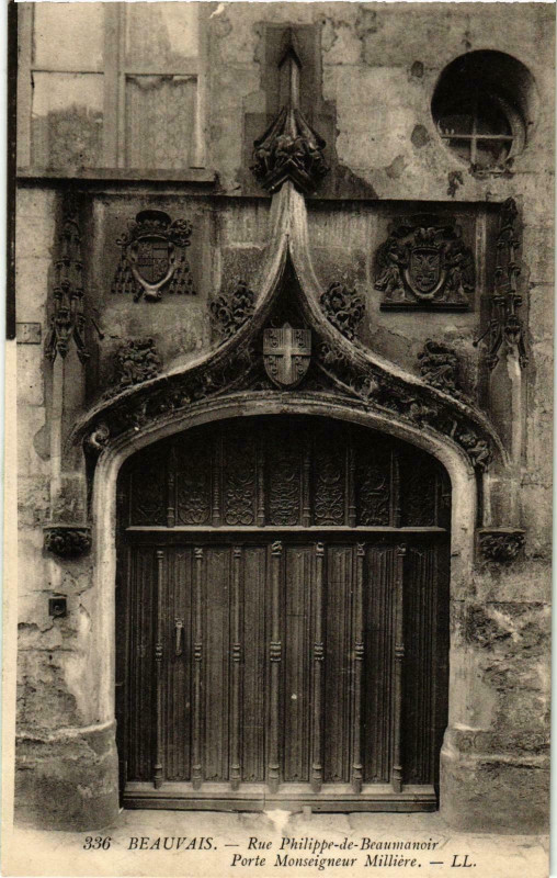 Carte postale ancienne Beauvais- Rue Philippe de Beaumanoir, Porte Msgr Milliere France à Beauvais