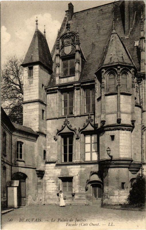 Carte postale ancienne Beauvais- Le Palais de Justice , Facade France à Beauvais