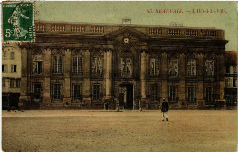 Carte postale ancienne Beauvais- Hotel de Ville France à Beauvais