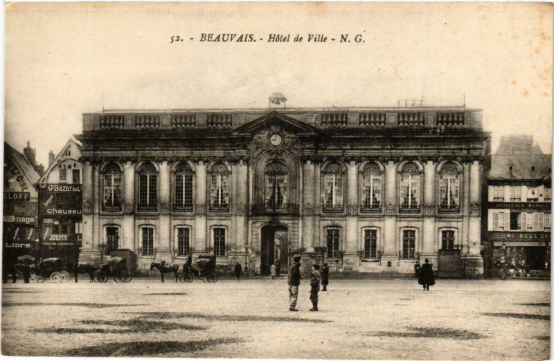 Carte postale ancienne Beauvais- Hotel de Ville France à Beauvais
