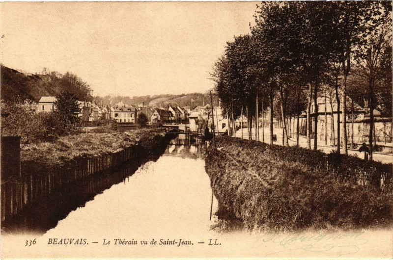 Carte postale ancienne Beauvais- Le Therain vu deSaint-Jean France à Beauvais