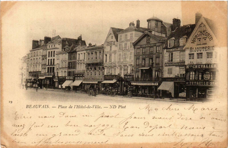 Carte postale ancienne Beauvais- Place de l'Hotel de Ville France à Beauvais