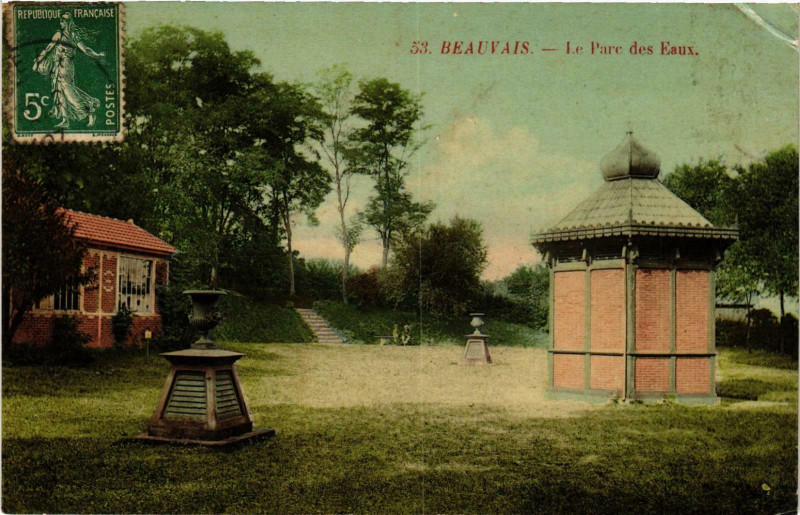 Carte postale ancienne Beauvais- Le Parc des Eaux France à Beauvais
