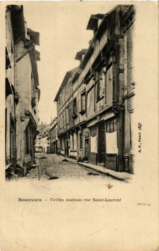 Carte postale ancienne Beauvais- Vieilles maisons rue Saint Laurent France à Beauvais