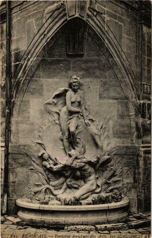 Carte postale ancienne Beauvais- Fontaine des Amis des Arts France à Beauvais