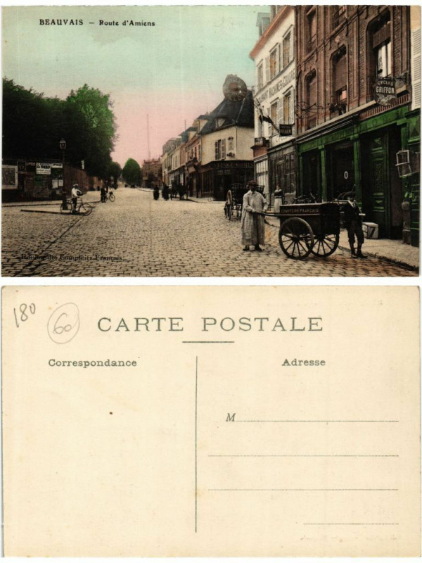 Carte postale ancienne Beauvais Route d'Amiens à Beauvais