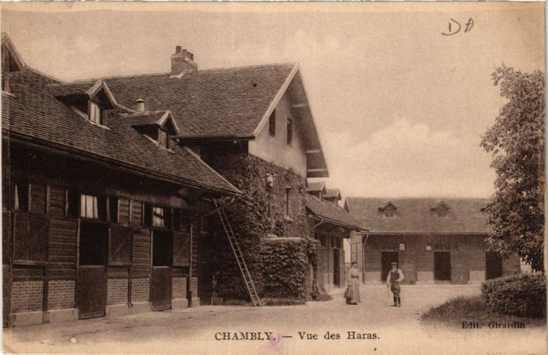 Carte postale ancienne Chambly-Vue des Haras à Chambly