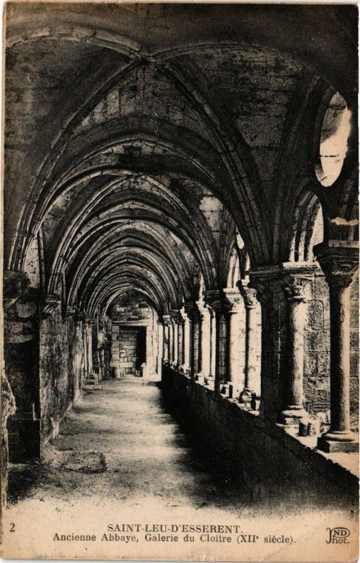 Carte postale ancienne Saint-Leu d'Esserent Ancienne Abbaye. Galerie du Cloitre à Saint-Leu-d'Esserent