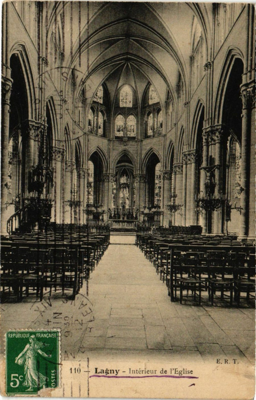 Carte postale ancienne Lagny-Interieur de l'Eglise à Lagny