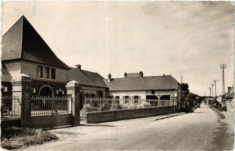 Carte postale ancienne Cuts Oise-L'Hospice à Cuts