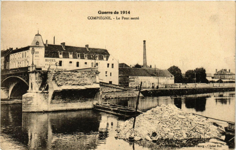Carte postale ancienne Compiegne-Le Pont saute à Compiègne