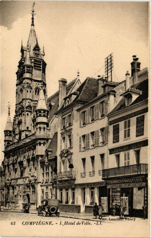 Carte postale ancienne Compiegne-L'Hotel de Ville à Ville