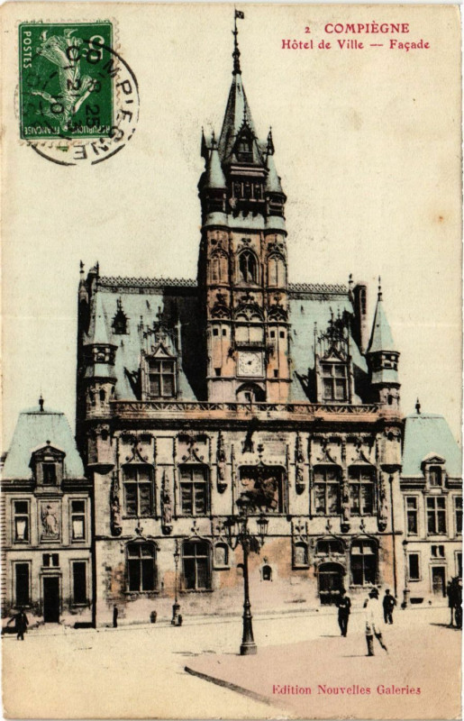 Carte postale ancienne Compiegne-Hotel de Ville Facade à Ville