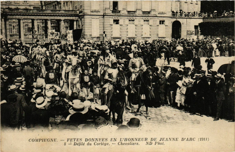 Carte postale ancienne Compiegne-Fetes Données en L'Honneur de Jeanne D'Arc à Compiègne