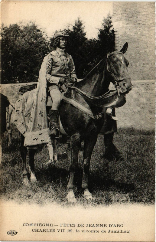 Carte postale ancienne Compiegne-Fetes de Jeanne d'Arc Charles Vii à Compiègne