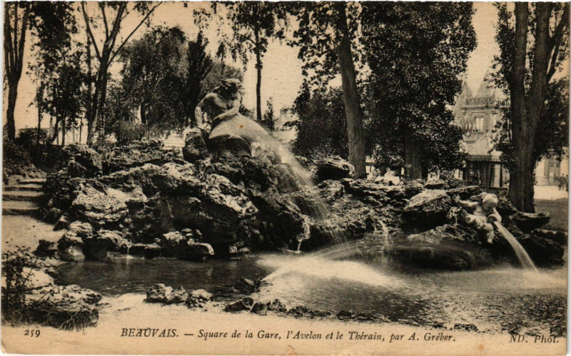 Carte postale ancienne Beauvais-Square de la Gare l'Avelon et le Therain par A.Greber à Beauvais