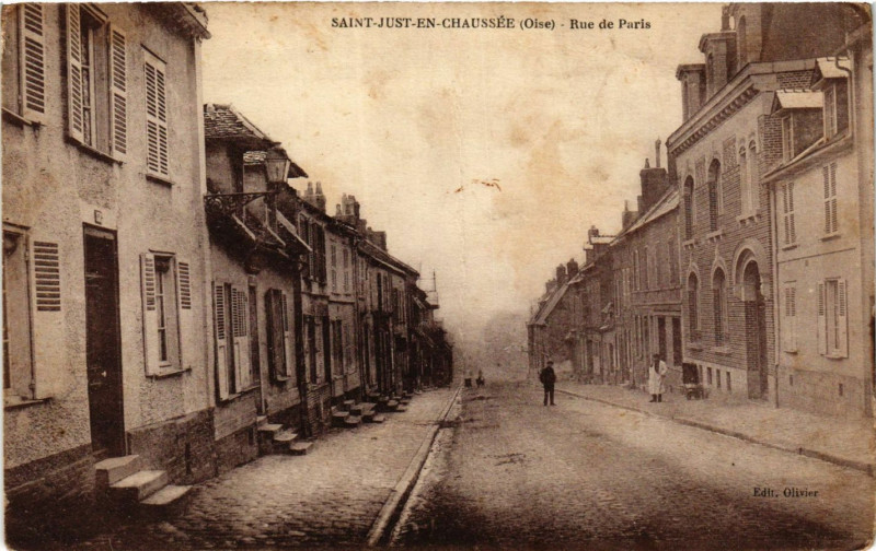 Carte postale ancienne Saint-Just-en-Chaussee-Rue de Paris
