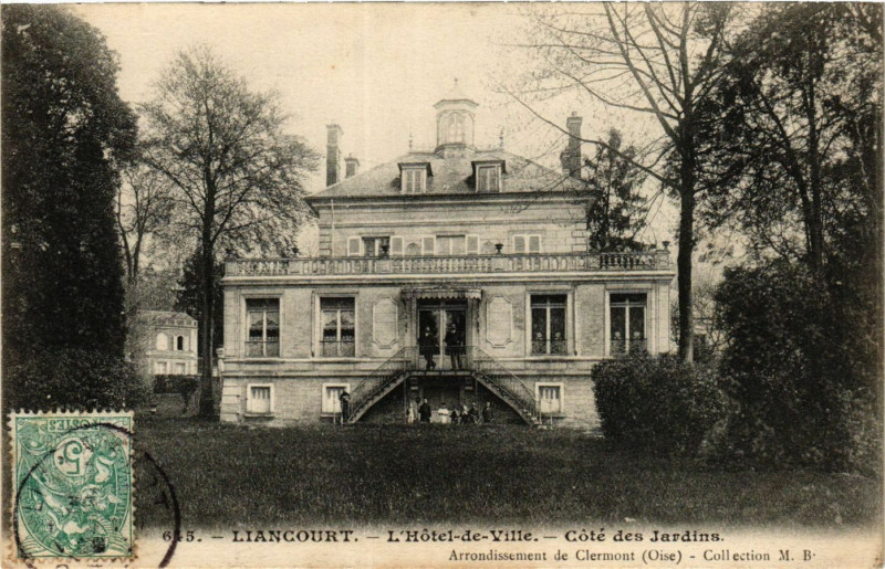 Carte postale ancienne Liancourt-L'Hotel de Ville Cote des Jardins à Ville